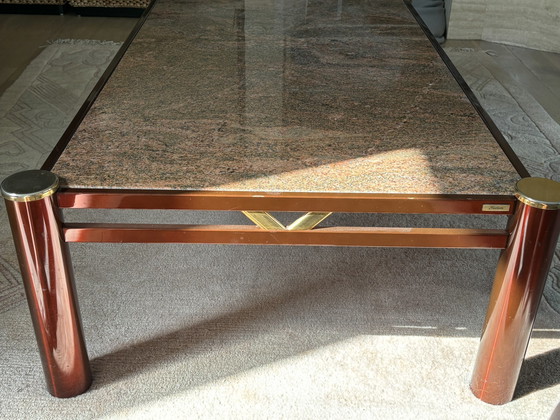 Image 1 of Table bordeaux/ gold