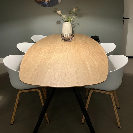 Image 1 of Hellotable Novum 30 Dining Table Semi Oval 250X120 Cm Natural Oak