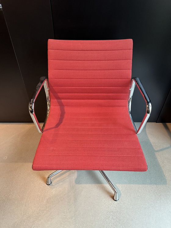 Image 1 of Vitra EA108 chair EA 108 office chair