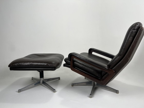 Image 1 of Leather Lounge Chair with Ottoman - Model King Chair & Pouf