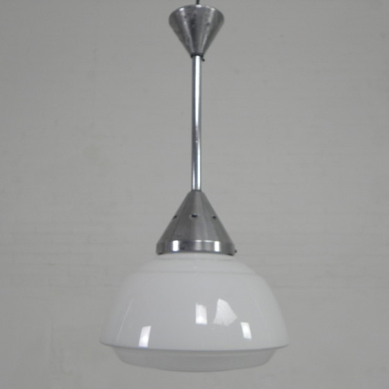 Image 1 of Lampe suspendue Art déco avec abat-jour en verre strié, années 1930