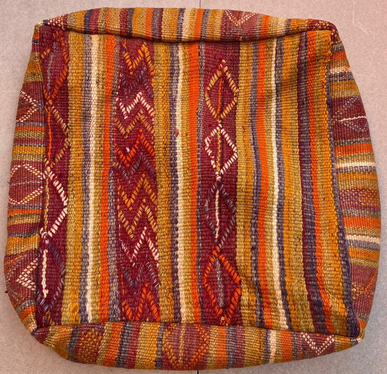 Image 1 of Pouf en berbère Kelim fait à la main au Maroc