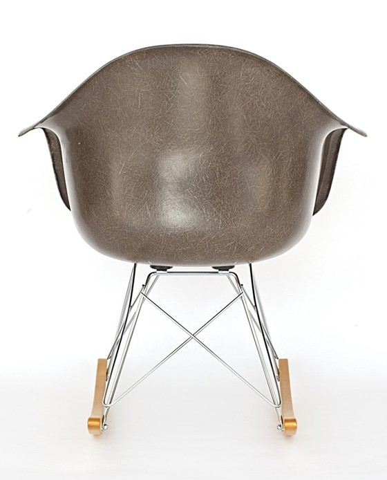 Image 1 of Sedia a dondolo RAR di metà secolo con base Vitra Charles e Ray Eames per Herman Miller