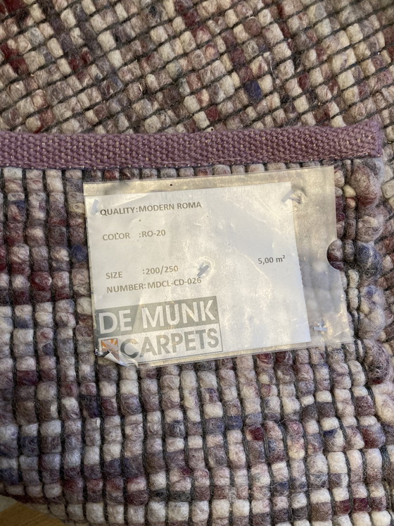 Image 1 of La alfombra Munk 2.00- 2.50 M