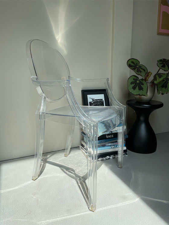 Image 1 of 4x Kartell Louie Ghost armchairs door Philippe Starck, set