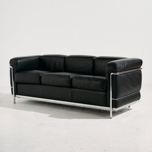 Mk10898 Lc2 Sofa By Le Corbusier, Pierre Jeanneret And Charlotte Perriand For Cassina