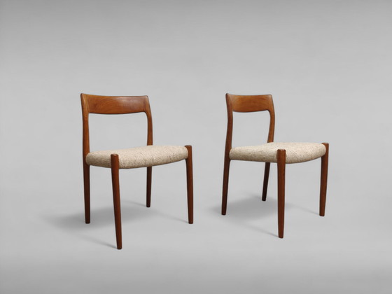 Image 1 of  Chaises de salle à manger Modèle No. 77 par Niels Otto Møller, Set of 5