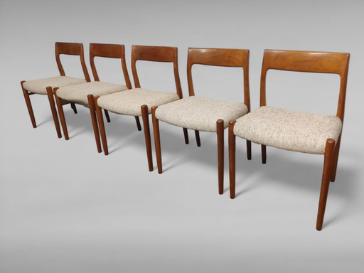  Chaises de salle à manger Modèle No. 77 par Niels Otto Møller, Set of 5