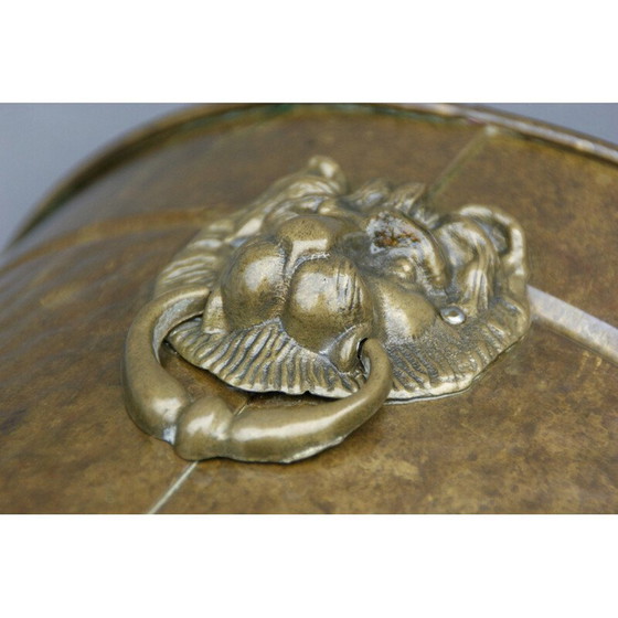 Image 1 of Vintage brass flower pot with lion heads, 1900