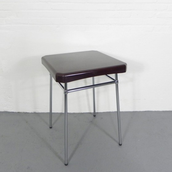 Image 1 of Petite table de salle à manger avec plateau en bakélite 55 x 55 cm par Supraluxe - années 1950