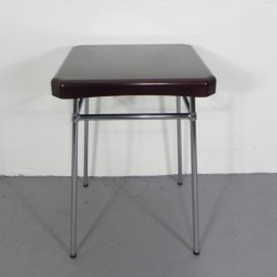 Image 1 of Petite table de salle à manger avec plateau en bakélite 55 x 55 cm par Supraluxe - années 1950