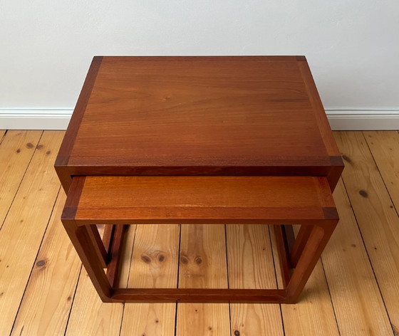 Image 1 of Coffee table 