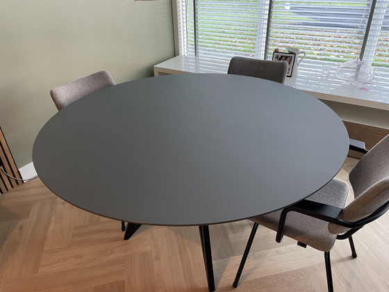 Image 1 of Studio Henk Round Table 140Cm Butterfly Quadpod