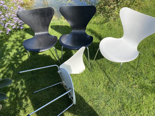 4 X Fritz Hansen/Arne Jacobsen Butterfly chairs