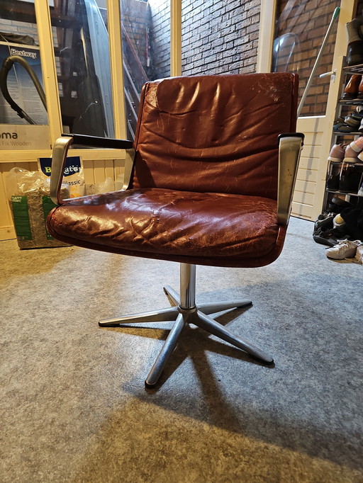 Wilkhahn Delta 2000 desk / conference chair