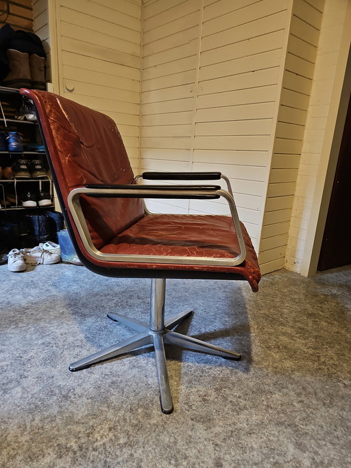 Wilkhahn Delta 2000 desk / conference chair