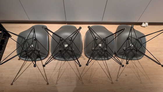 Image 1 of 4x Vitra Dsr