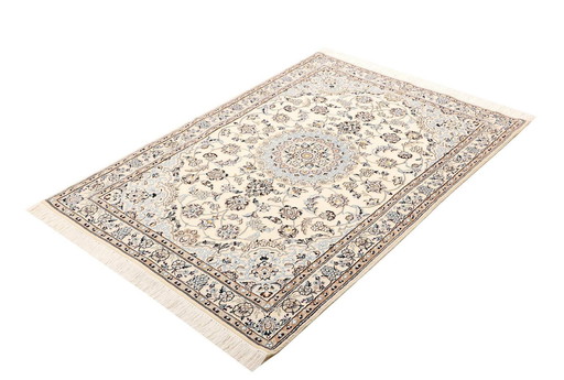 Elegant Persian Carpet Hand-knotted Nain 9 Lah- Size. 150 X 101 Cm -No.466219-01