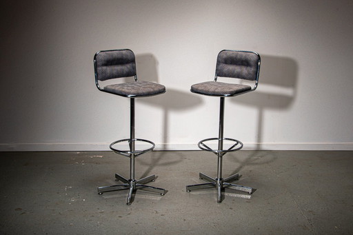 2X Space Age Swivelling Bar Stools