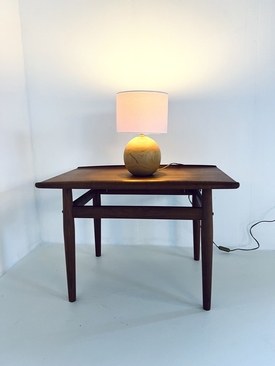 Image 1 of Lámpara de mesa vintage de madera de los años 70