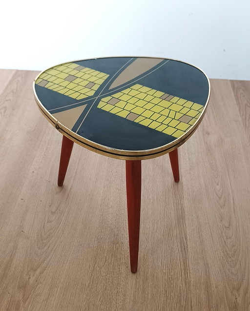 Exuberant Fifties Plant Table