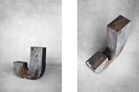 Image 1 of Lettera J in metallo polacco industriale vintage, anni '50