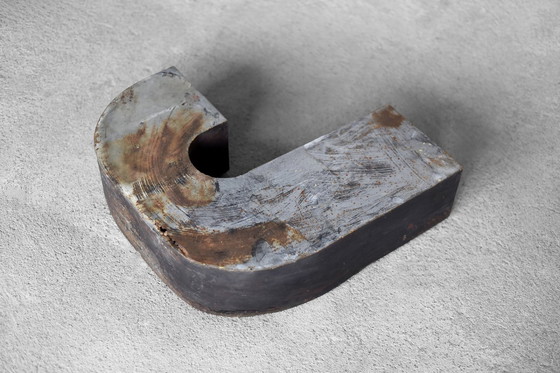 Image 1 of Lettera J in metallo polacco industriale vintage, anni '50