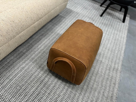 Image 1 of Label Gin Yak Brown pouf