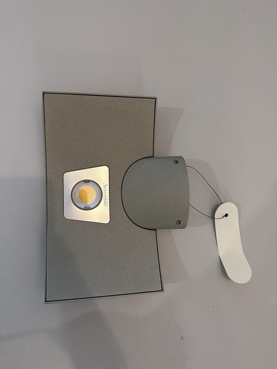 Image 1 of Artemide microsurf wall light new led