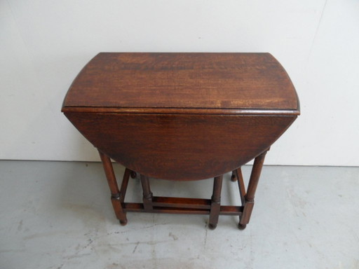 Antique Oak Hangar Table Gateleg Table