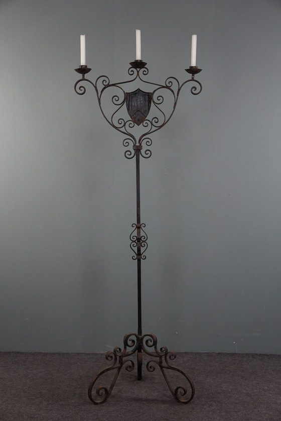 Image 1 of English candlestick, cast iron