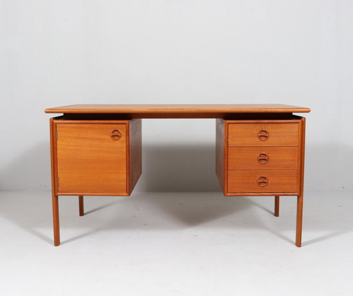 Teak desk by Arne Vodder for Gv Møbler, Denmark, 1960s