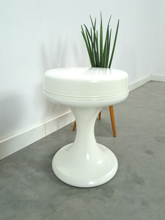 Image 1 of Sgabello in plastica bianca Emsa Germania vintage