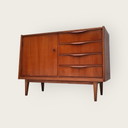 Cómoda de mediados de siglo