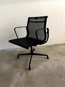 Chaise Vitra EA 108 Aluminium