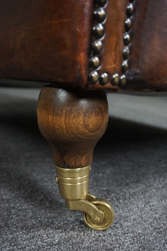 Image 1 of Fauteuil classique en cuir de mouton