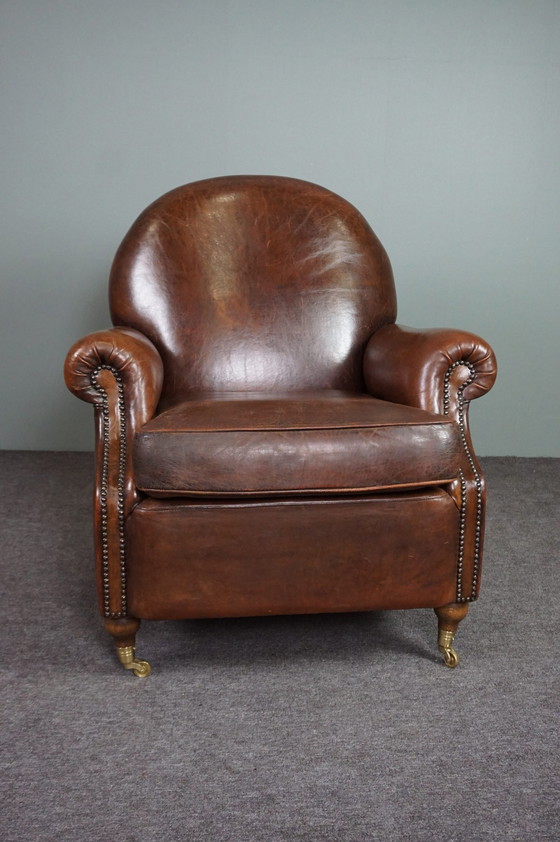 Image 1 of Fauteuil classique en cuir de mouton