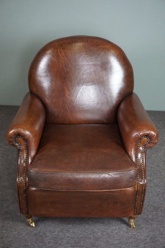 Image 1 of Fauteuil classique en cuir de mouton