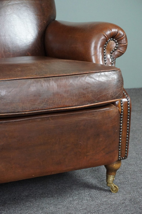 Image 1 of Fauteuil classique en cuir de mouton