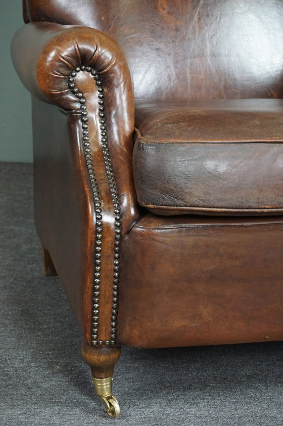 Image 1 of Fauteuil classique en cuir de mouton