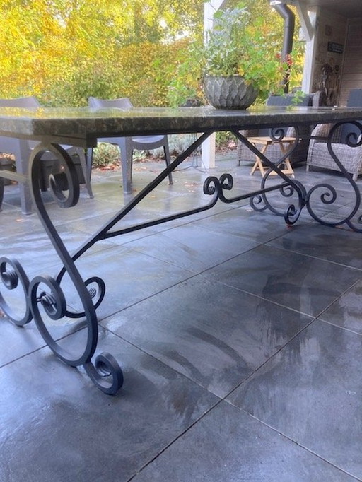 Veghel Garden Table Size