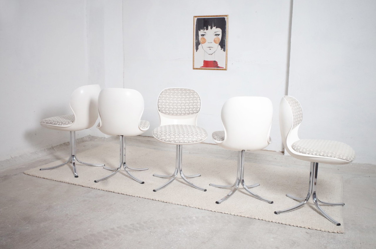 Space Age Chairs and lounge chairs | Whoppah