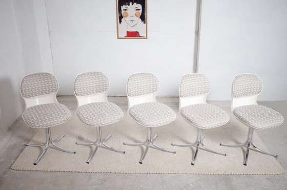 Image 1 of 5x Stoll Giroflex 7105 chairs Space Age shell chairs