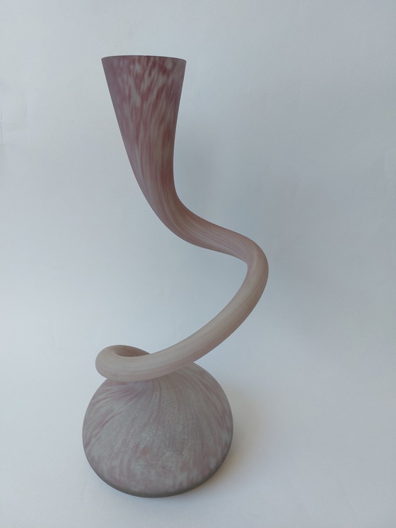 Image 1 of Vase en verre soufflé à la main