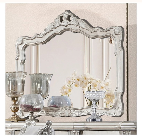 Image 1 of Royal Antique Curving French Bed In King Queen Full Size Throne Bed In Tufted Crystal Bed Custom Order