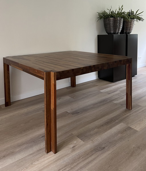 Linteloo Dining Table 140X140