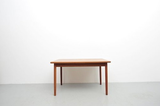 H. Sigh & Søn Møbelfabrik Teak dining table