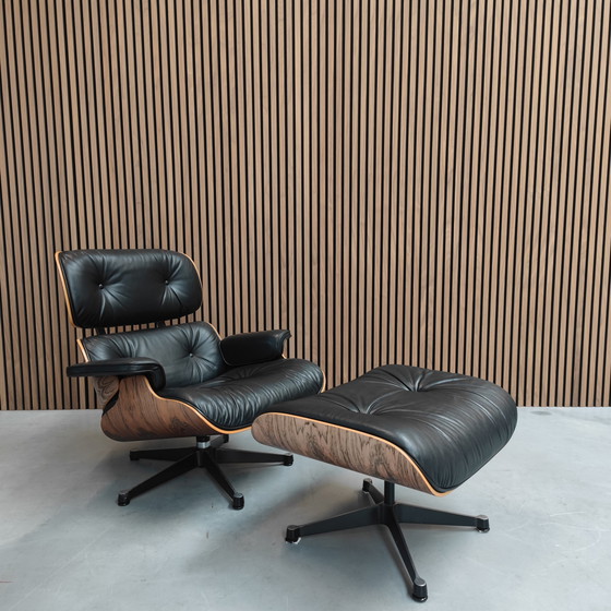 Image 1 of Vitra Eames Lounge chair + Ottoman