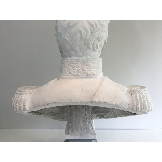 Image 1 of Busto de yeso antiguo de Luis Felipe, 1930