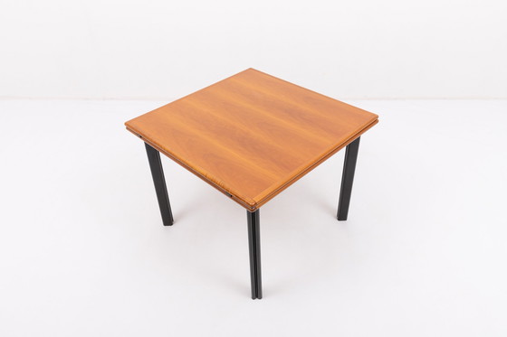 Image 1 of Table de salle à manger pliante en noyer au design italien des années 1980